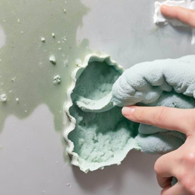 Poradnik na usuwanie pleśni z elastycznego materiału